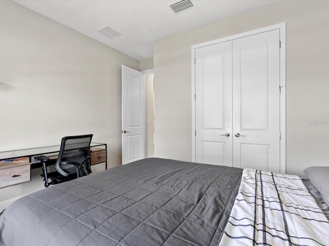 bedroom featuring a closet