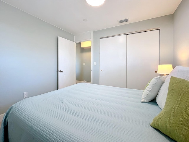 bedroom featuring a closet