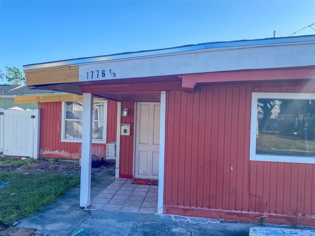 view of entrance to property