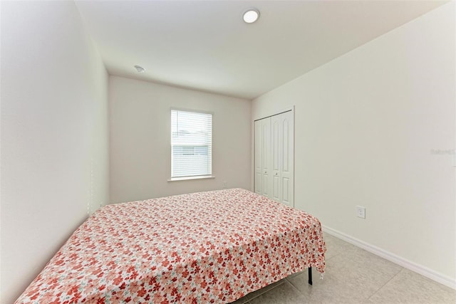 bedroom featuring a closet