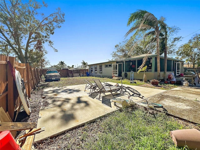 view of yard with a patio