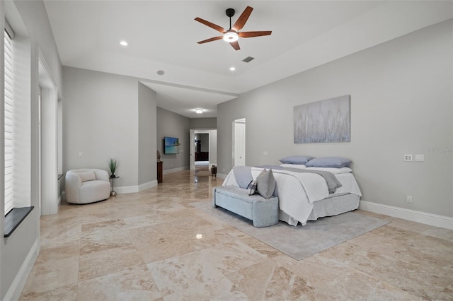 bedroom with ceiling fan