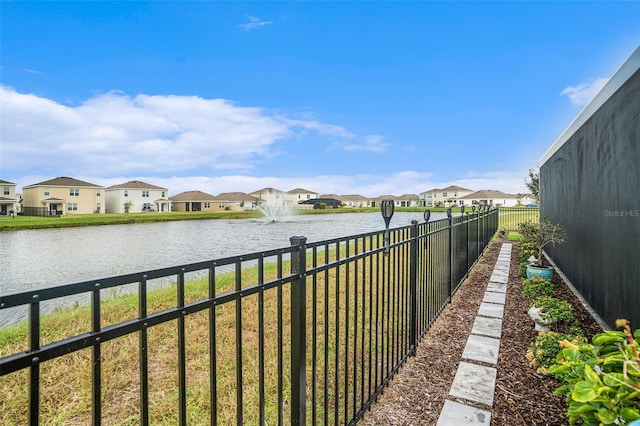 view of yard featuring a water view