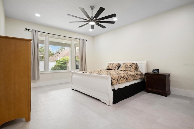 bedroom featuring ceiling fan