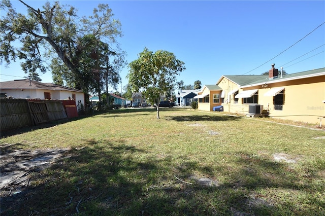 view of yard featuring cooling unit