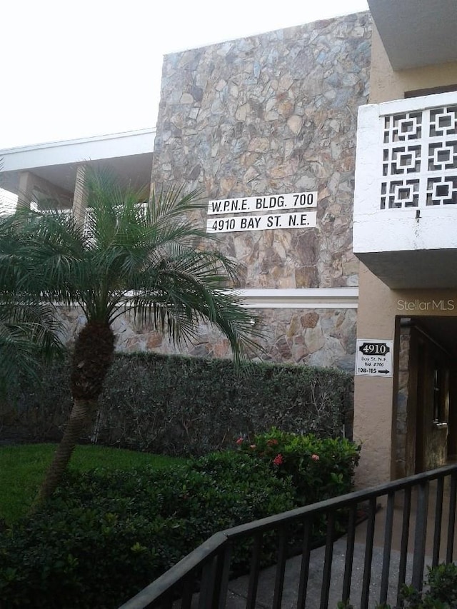 4910 Bay St NE Unit 309, Saint Petersburg, FL 33703 - photo 1