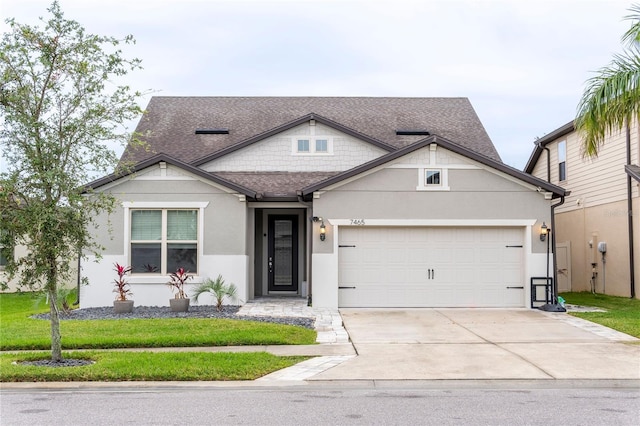 view of front of house featuring a front lawn