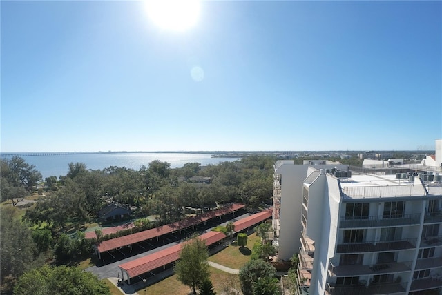 bird's eye view with a water view