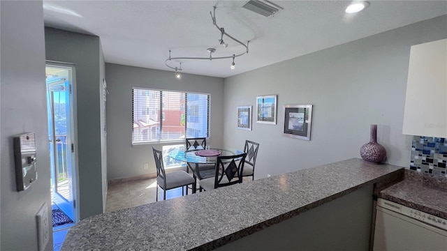 1515 Pinellas Bayway S Unit 35, Tierra Verde, FL 33715 - view of dining area