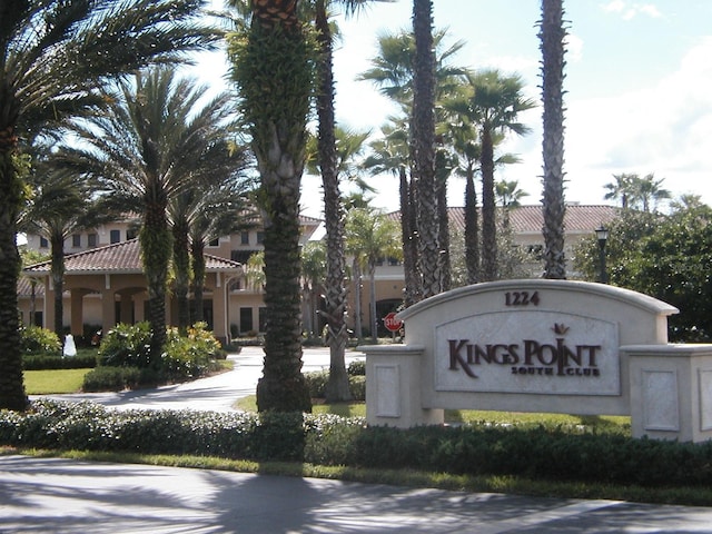 2122 Hereford Dr Unit 511, Sun City Center, FL 33573 - view of community / neighborhood sign