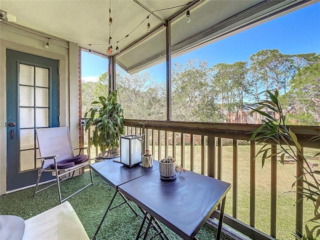 view of sunroom / solarium