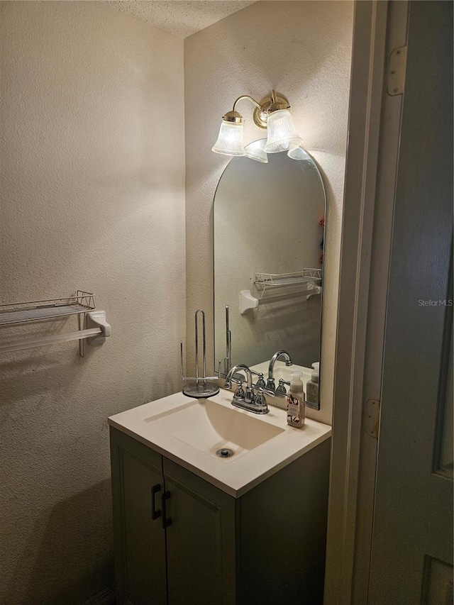 1252 Costa Mesa Dr, Wesley Chapel, FL 33543 - bathroom featuring vanity