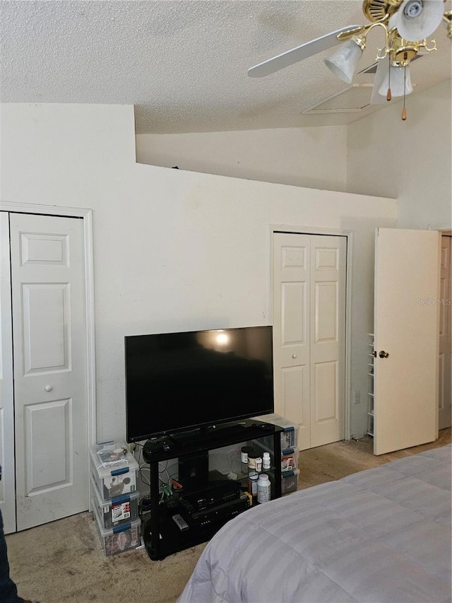 1252 Costa Mesa Dr, Wesley Chapel, FL 33543 - bedroom featuring vaulted ceiling, a textured ceiling, and a ceiling fan