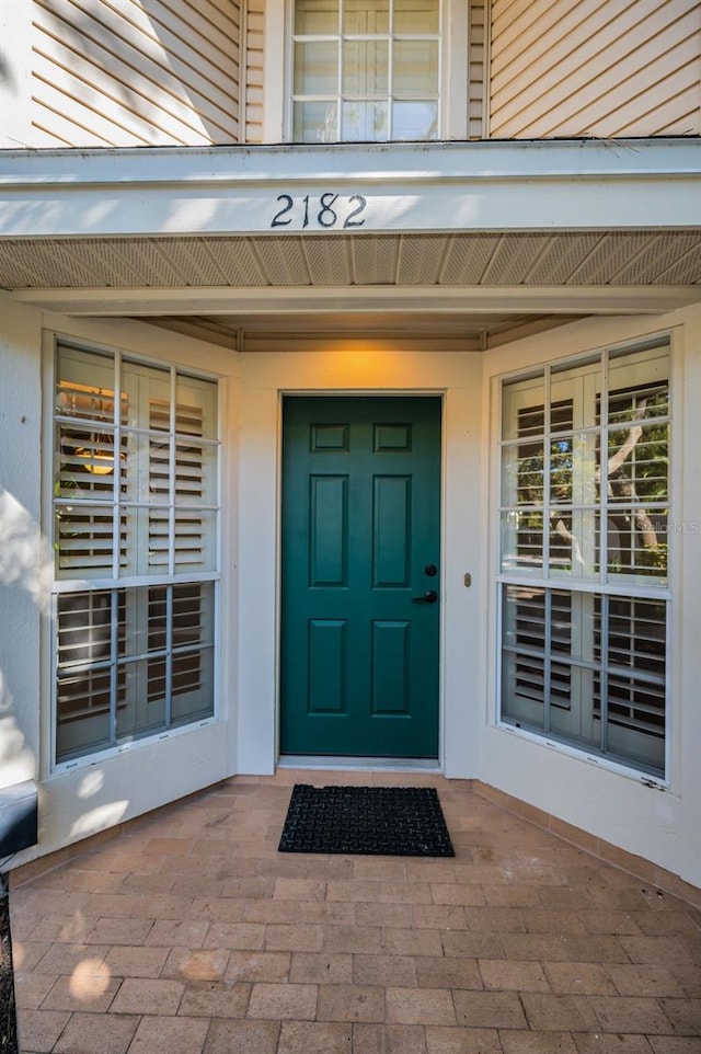 property entrance with a porch