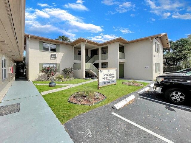 150 Peachtree St, Cocoa, FL 32922 - view of property with uncovered parking