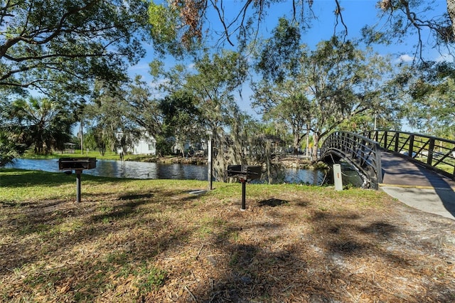 view of yard featuring a water view