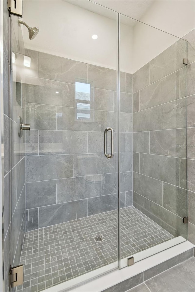 2735 36th Ave N, Saint Petersburg, FL 33713 - bathroom with a stall shower