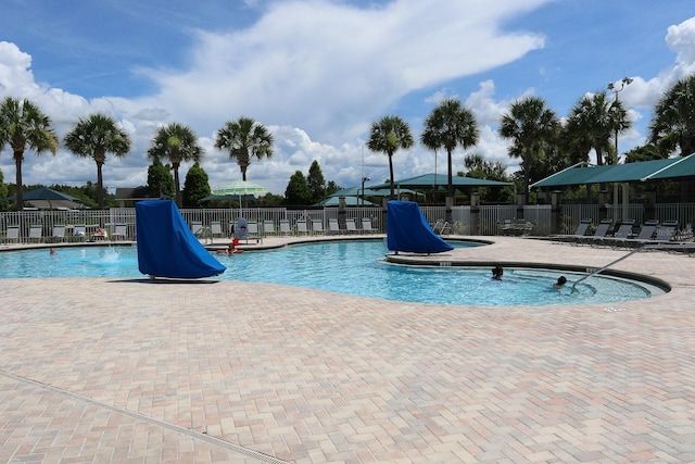 1323 Baythorn Dr, Wesley Chapel, FL 33543