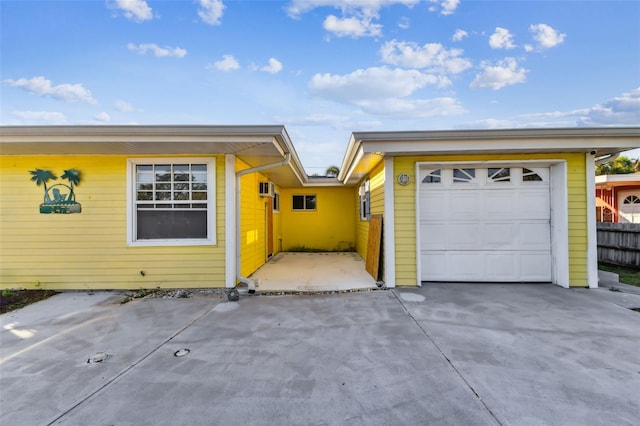 view of front facade with a garage