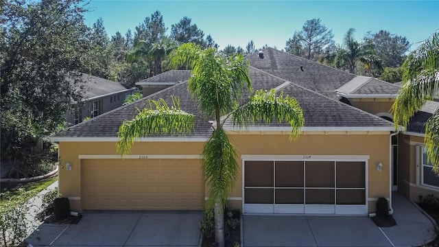 view of front facade with a garage