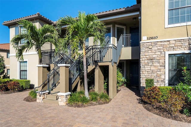 Listing photo 2 for 12610 Sorrento Way Unit 102, Bradenton FL 34211