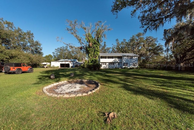 11008 Browning Rd, Lithia, FL 33547 - view of green lawn