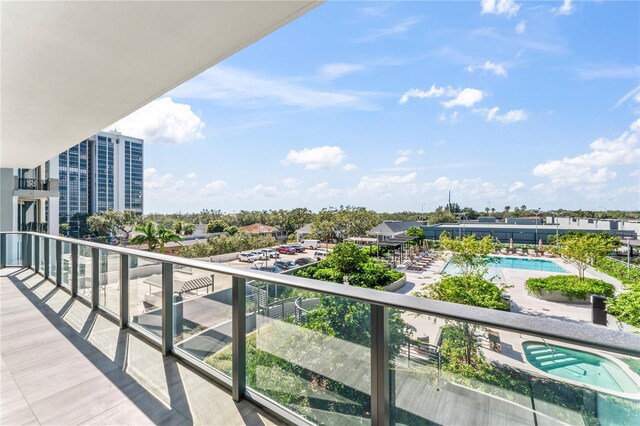 2912 W Santiago St Unit 404, Tampa, FL 33629 - balcony with view of pool area