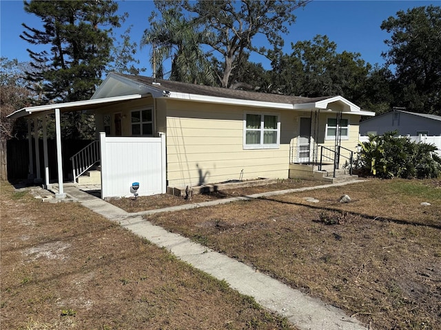 view of front of property