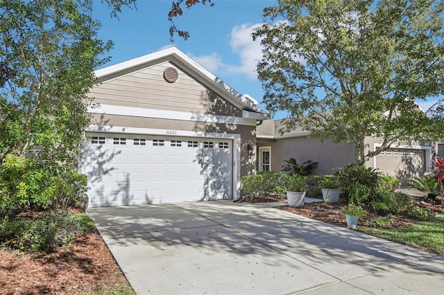 view of front facade featuring a garage