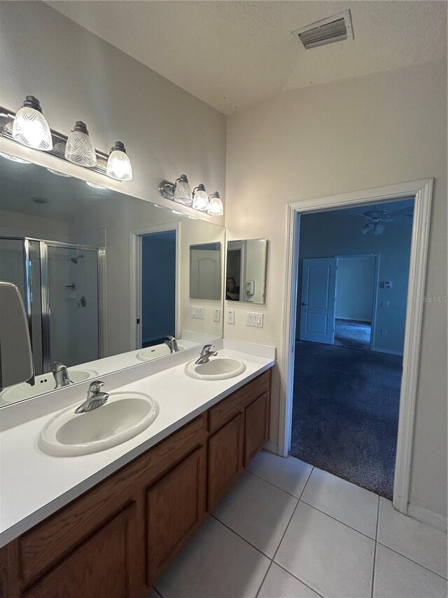 8216 Carriage Pointe Dr, Gibsonton, FL 33534 - photo 11