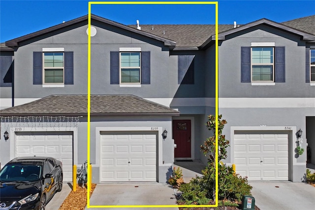 view of front facade with a garage