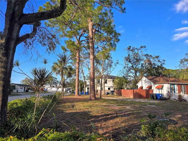 Listing photo 2 for 237 50th Ave N, Saint Petersburg FL 33703