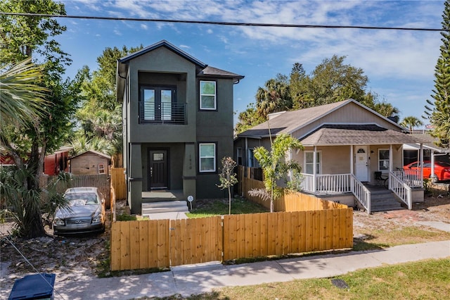 view of front of house featuring a porch