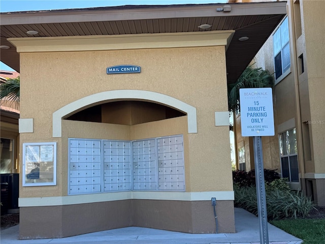 view of home's community with mail boxes