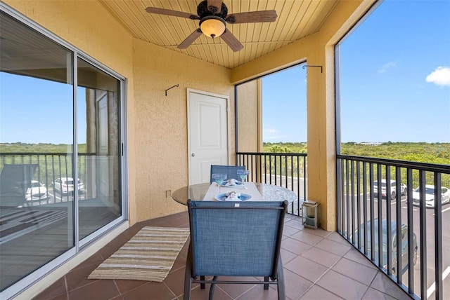 balcony with ceiling fan