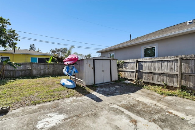 exterior space featuring a storage shed