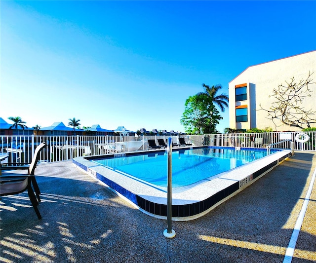 view of swimming pool