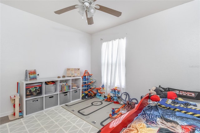 bedroom with ceiling fan