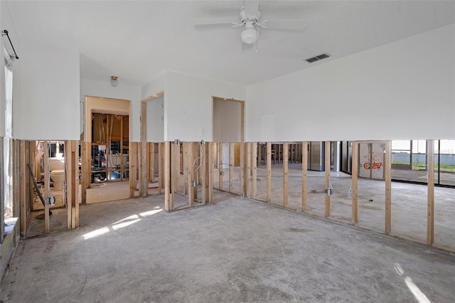 spare room with ceiling fan