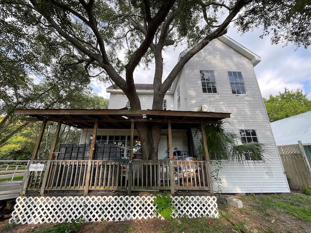 view of front of property