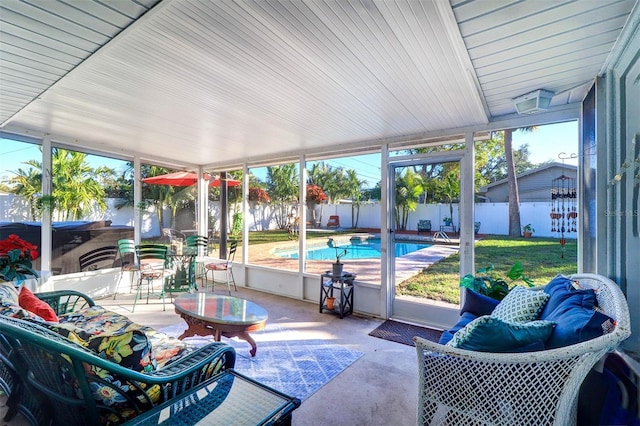 view of sunroom / solarium