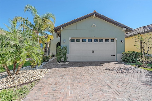 view of front facade featuring a garage