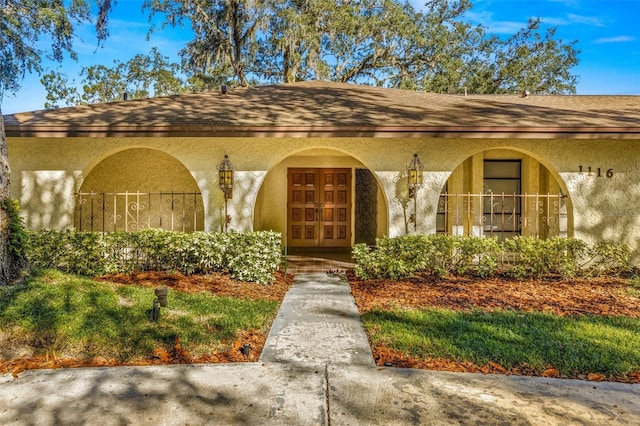 1116 N Riverhills Dr, Temple Terrace, FL 33617 - photo 1