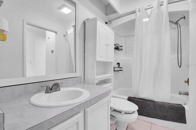 full bathroom featuring shower / bathtub combination with curtain, tile patterned flooring, vanity, and toilet