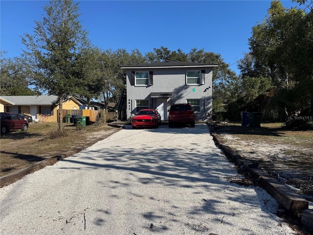 view of front property featuring a garage