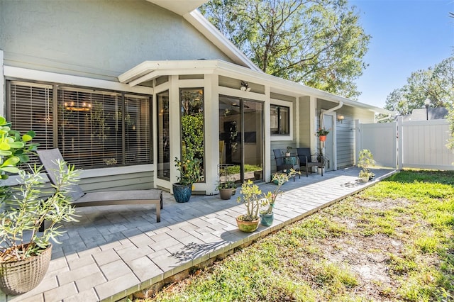 14631 Village Glen Cir, Tampa, FL 33618 - wooden terrace featuring a patio and a gate