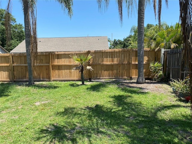5105 Garden Vale Ave, Tampa, FL 33624 - view of yard