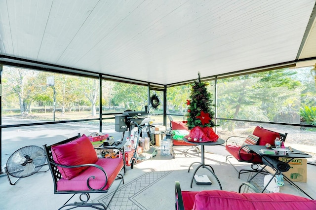 view of sunroom / solarium