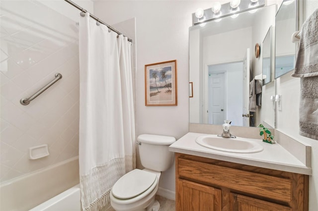 full bathroom featuring shower / bath combo with shower curtain, vanity, and toilet