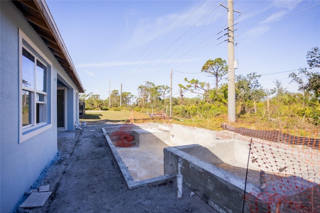 view of yard with a patio